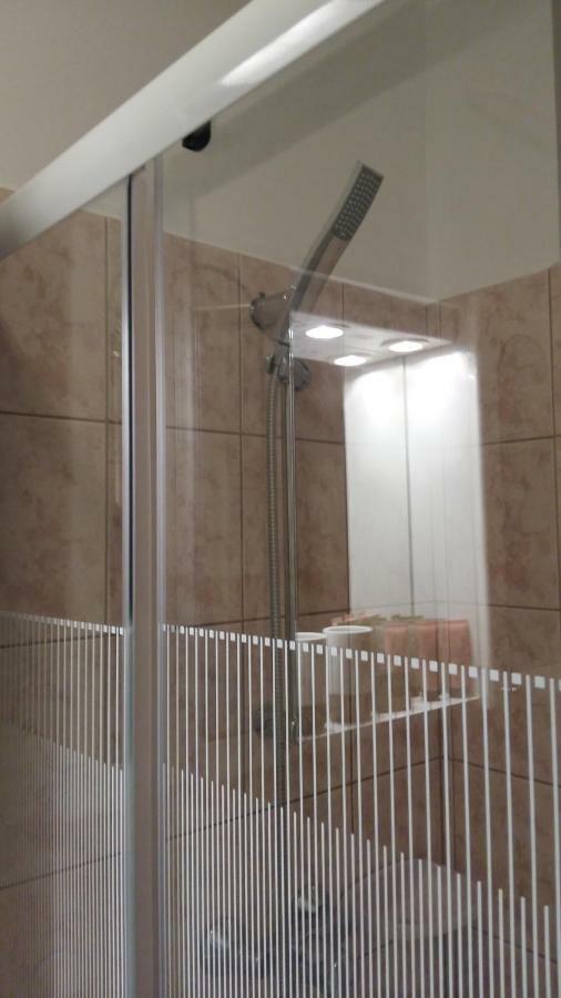 Heni Apartman นาชคานีจา ภายนอก รูปภาพ