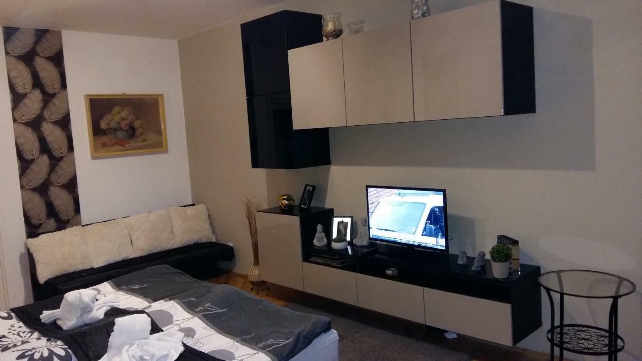 Heni Apartman นาชคานีจา ภายนอก รูปภาพ