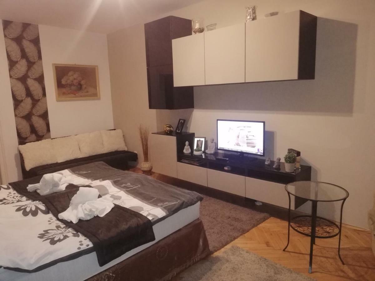 Heni Apartman นาชคานีจา ภายนอก รูปภาพ